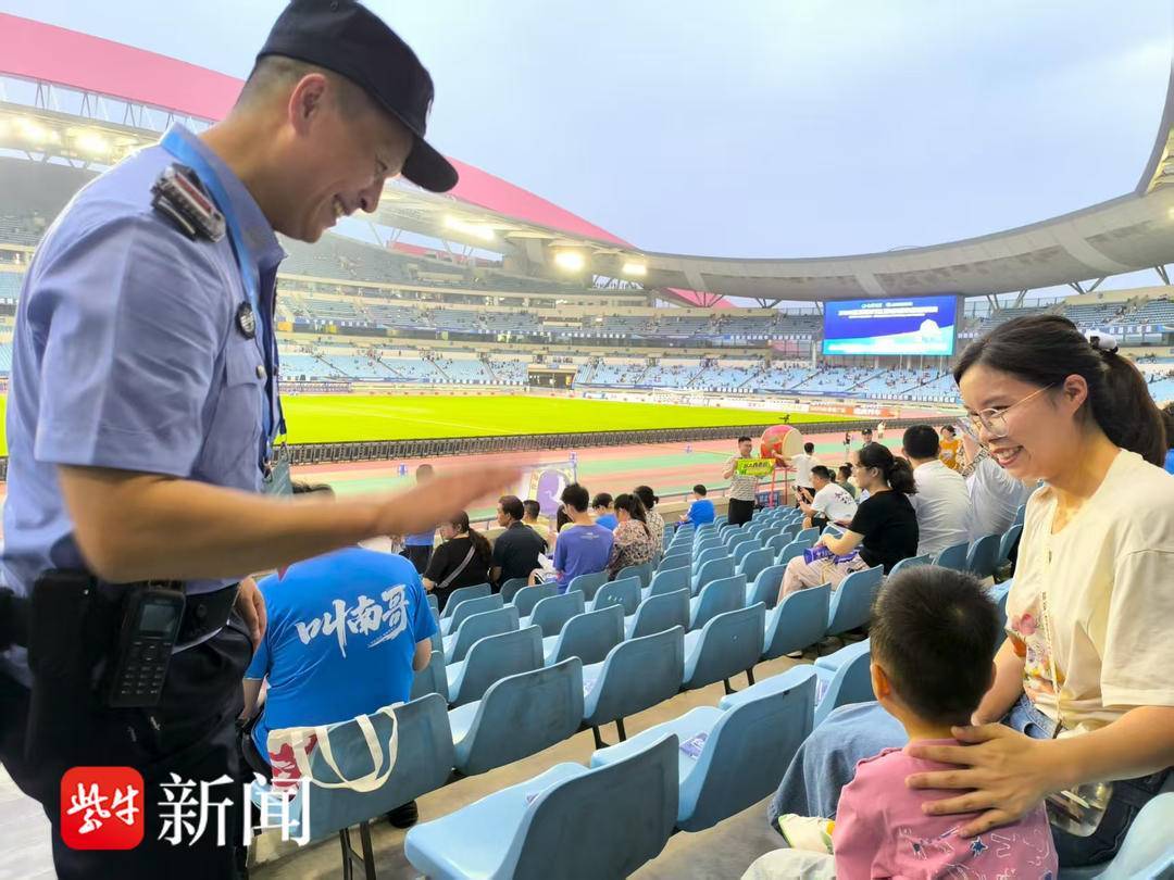 米兰体育入口下载包含里程碑夜！门兴格拉德巴赫门线救险，足总杯今夜刷纪录，赛场秩序良好，赛季目标并未改变的词条